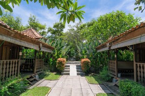 Standard Bungalow, 1 King Bed, Non Smoking, Garden View | Individually decorated, individually furnished, laptop workspace - Bali Royal Heritage Villas (Seminyak)