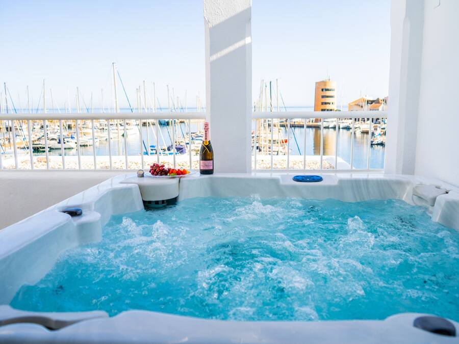 Bồn tắm spa riêng
