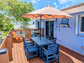 Outdoor dining - Very Nice 3 Bedroom Home With Large Lot! Built to entertain! Boat Ramp! (Tavernier)