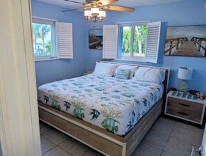 3 bedrooms, in-room safe, iron/ironing board, free WiFi - Very Nice 3 Bedroom Home With Large Lot! Built to entertain! Boat Ramp! (Tavernier)