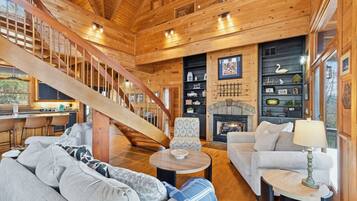 TV connectée, cheminée, chaßne hi-fi