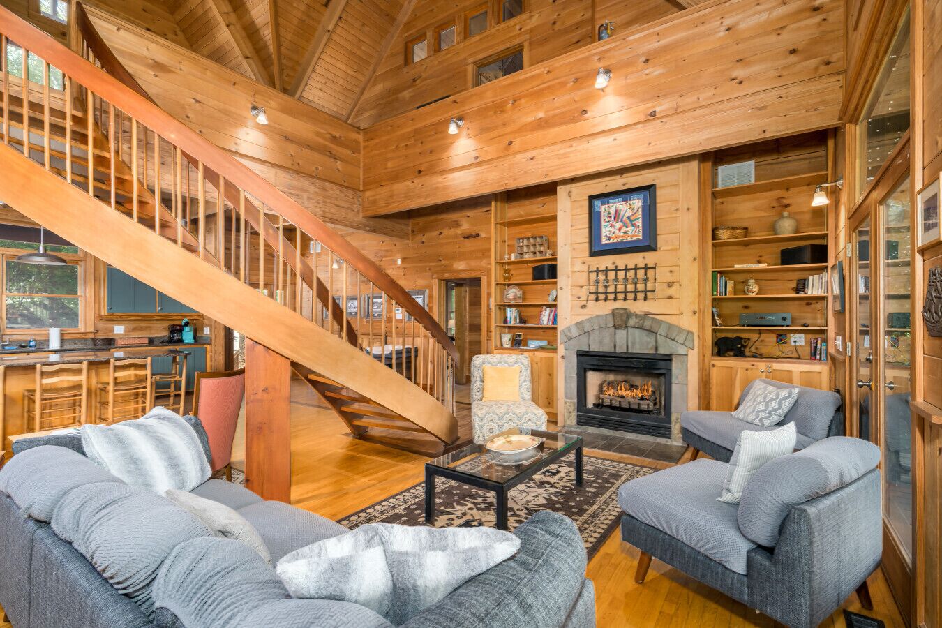 Smart-TV, peis og stereoanlegg