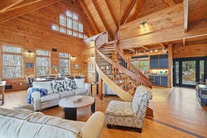 TV connectée, cheminée, chaîne hi-fi