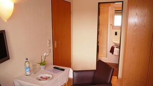 Single Room | Room amenity
