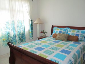 2 bedrooms, iron/ironing board, Internet, bed sheets