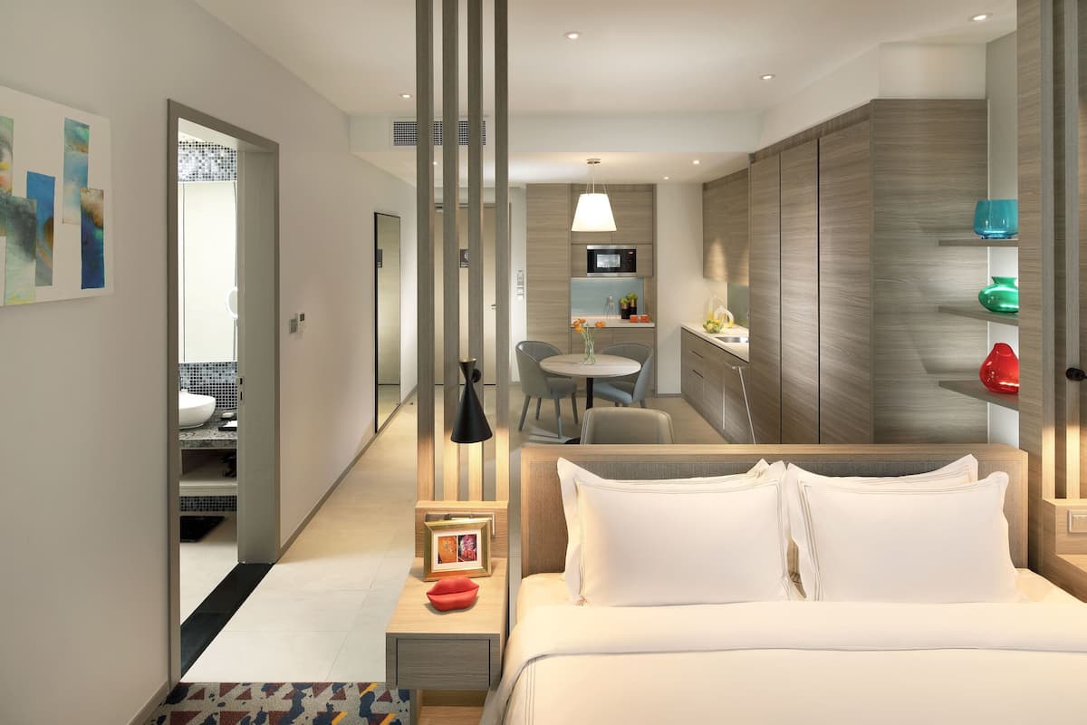 premium bedding, in-room safe, desk, laptop workspace