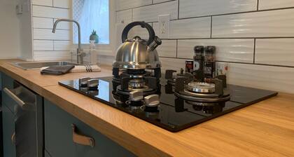 Remodeled Cape May condo with private backyard - close to mall & beach!