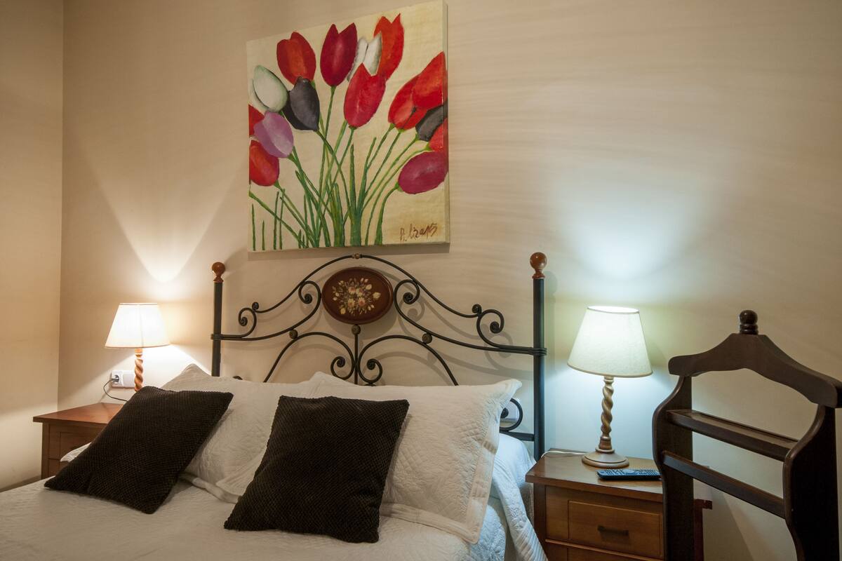 Iron/ironing board (on request), cribs (surcharge), WiFi (free)
