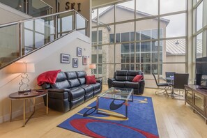 Flat-screen TV, fireplace, video games, DVD player - Lofts 6C - Immaculate Condo With Spectacular Views (Brian Head)