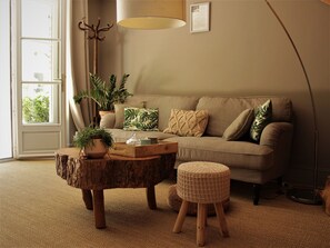 Duplex, Ensuite, Courtyard View (Suite de L'Orangerie)