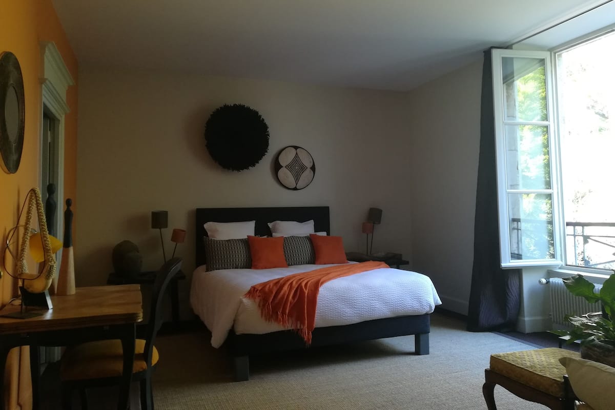 Superior tweepersoonskamer, en-suite badkamer, uitzicht op park (Safran) | 1 slaapkamer