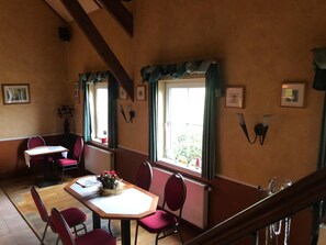 Aamiainen, illallinen ja brunssi