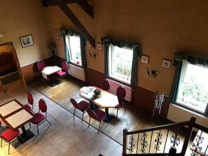 Se sirven desayunos, cenas y brunch