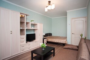 1 bedroom, desk, iron/ironing board, rollaway beds
