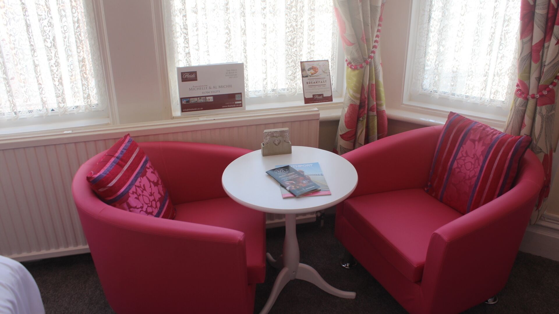 Kamar Triple, ensuite