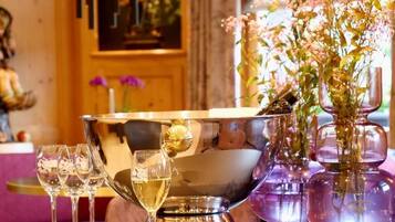 Ilmainen päivittäinen buffetaamiainen