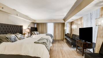 2 bedrooms, iron/ironing board, travel crib, free WiFi