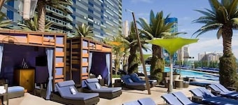 Gorgeous, Luxurious Penthouse Next to Bellagio on the Strip! Call 702-987-6904.