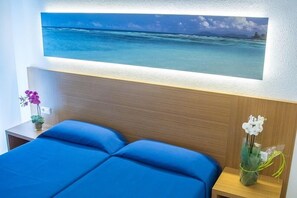 Interior - Aparthotel Club Cala Romaní (Cales de Mallorca)