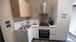 Deluxe Apartment | Private kitchen | Full-size fridge, oven, stovetop, espresso maker - Albagiò (Cittanova)