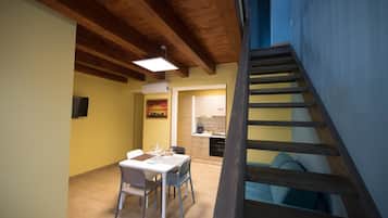 Apartment (Iris) | In-room dining