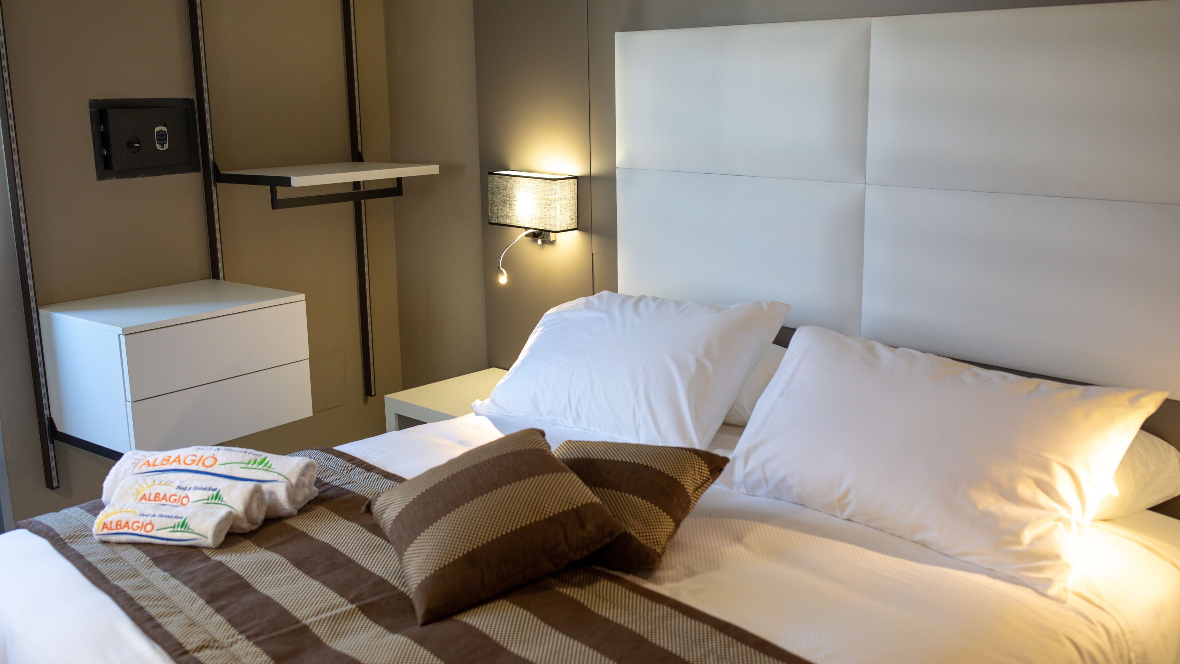 Appartamento Superior | Biancheria da letto di alta qualità, copriletto in piuma, Wi-Fi gratuito