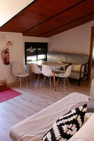 Apartamento, 1 habitación | Zona de estar