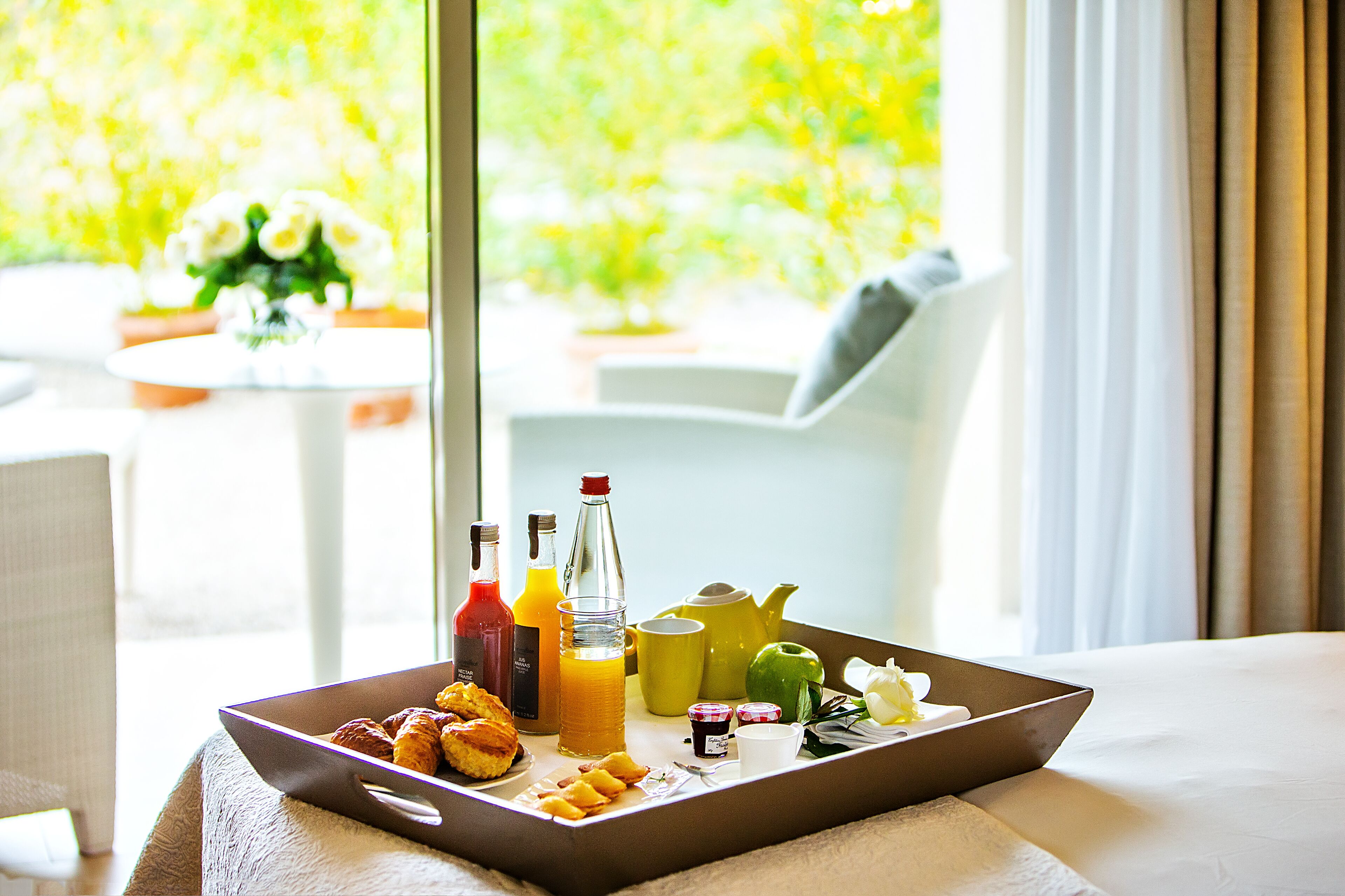 1 bedroom, premium bedding, minibar, in-room safe