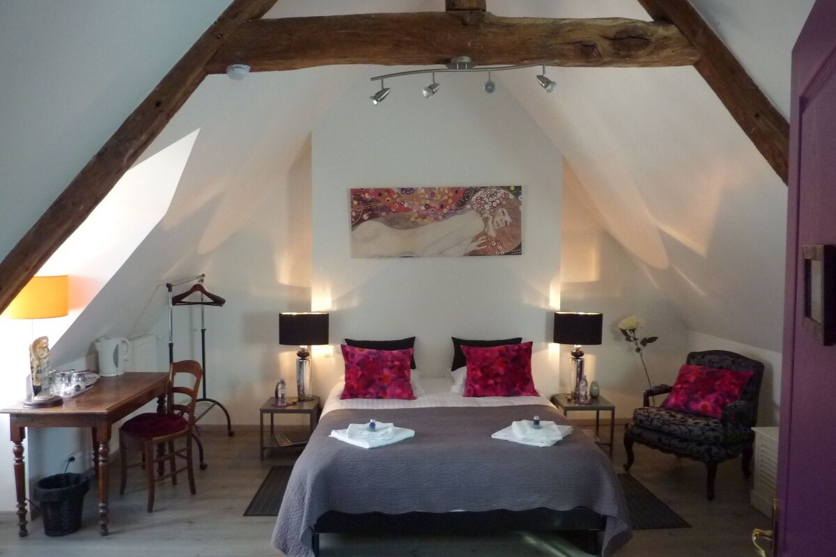 Doppelzimmer (Eclipse) | Hochwertige Bettwaren, individuell dekoriert, individuell eingerichtet