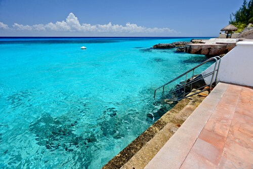 Elegant Oceanfront Condo with Double Master Suites