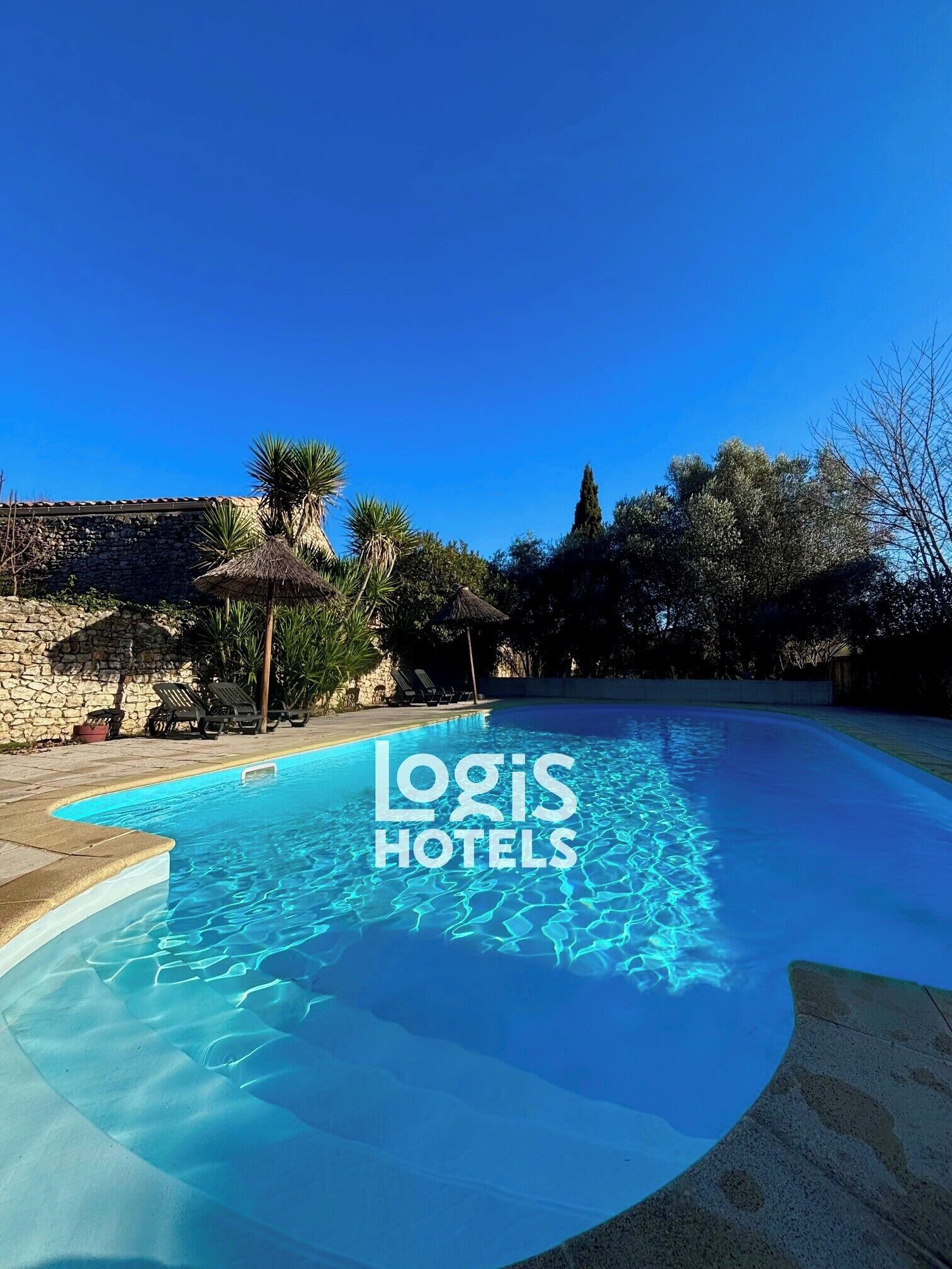 Outdoor pool, sun loungers