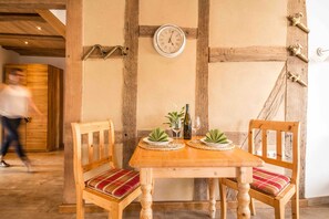 Apartment with Balcony | In-room dining