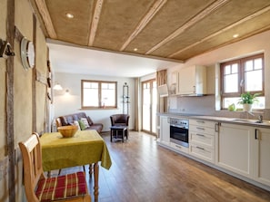 Apartment with Balcony | Private kitchen | Fridge, espresso maker - Schmidtburger Hof (Weiler bei Monzingen)