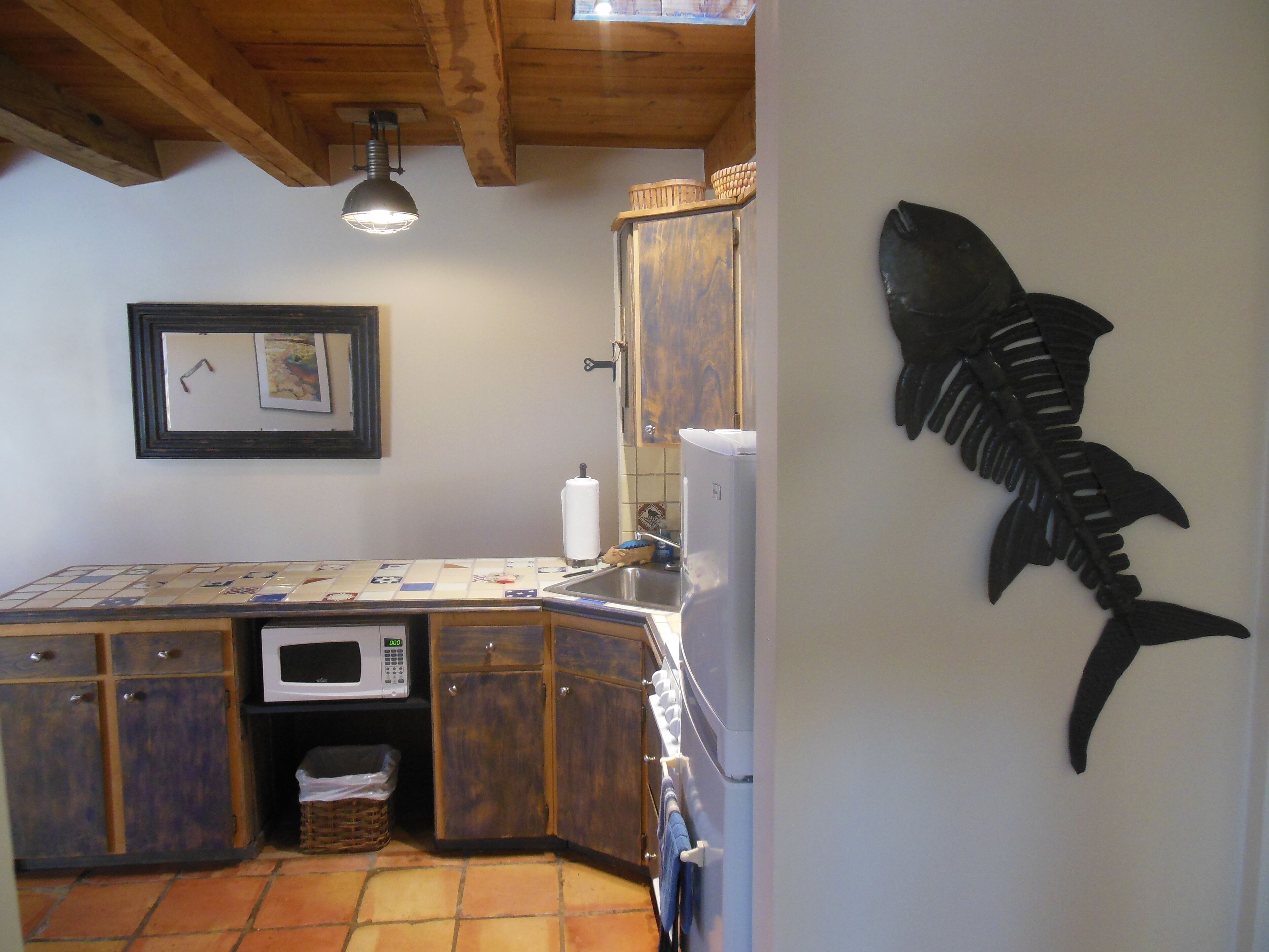 Køleskab, mikrobølgeovn, ovn, kogeplade