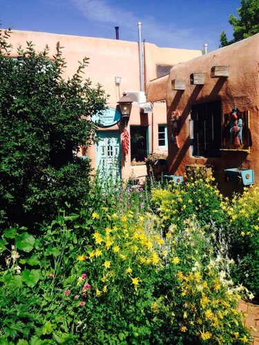 Casa Azul/Charming Downtown Casita