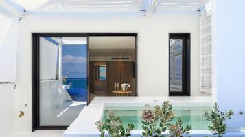 Junior-sviitti, poreamme, merinäköala | Yksityinen kuumavesiallas