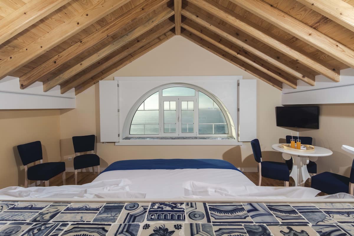 Superior studio suite, 1 queensize bed, uitzicht op oceaan (Apartment Sweet Dreams) | 1 slaapkamer, een kluis op de kamer, gratis wifi, beddengoed