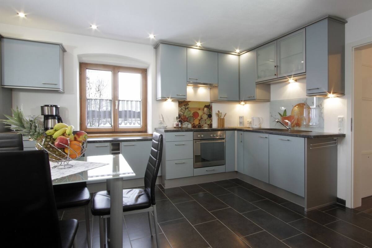 Apartment, 2 Bedrooms, Balcony, Mountain View | Private kitchen | Fridge, oven, stovetop, dishwasher
