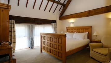 Standard Double Room | Desk, soundproofing, iron/ironing board, free WiFi