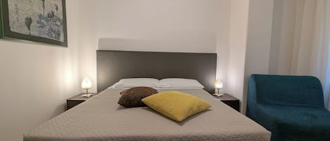 Basic Double or Twin Room, Private Bathroom | Premium bedding, down comforters, minibar, in-room safe