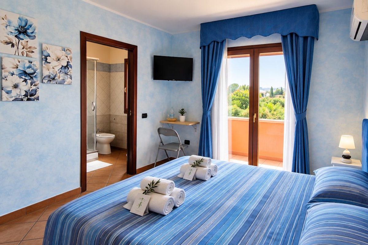 Club Double or Twin Room, 1 Bedroom, Private Bathroom, Hill View | Egyptian cotton sheets, premium bedding, down comforters