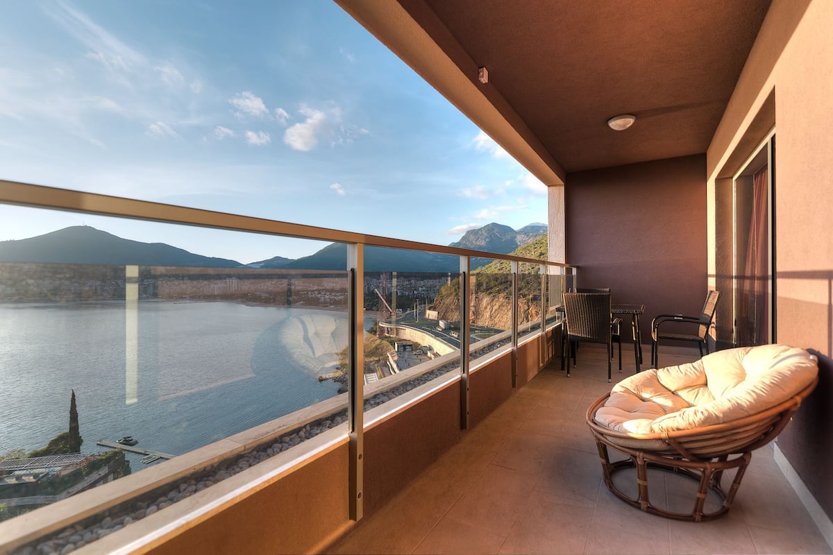Deluxe Apartment, 1 Bedroom, Sea View | Terrace/patio