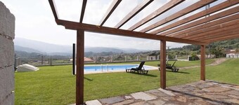 Casas Rurales A Chairiña Y A Revolta