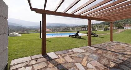 Casas Rurales A Chairiña Y A Revolta