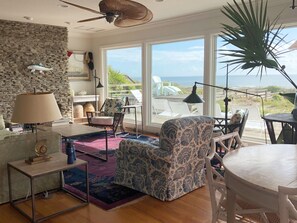 Smart TV, fireplace, DVD player, books