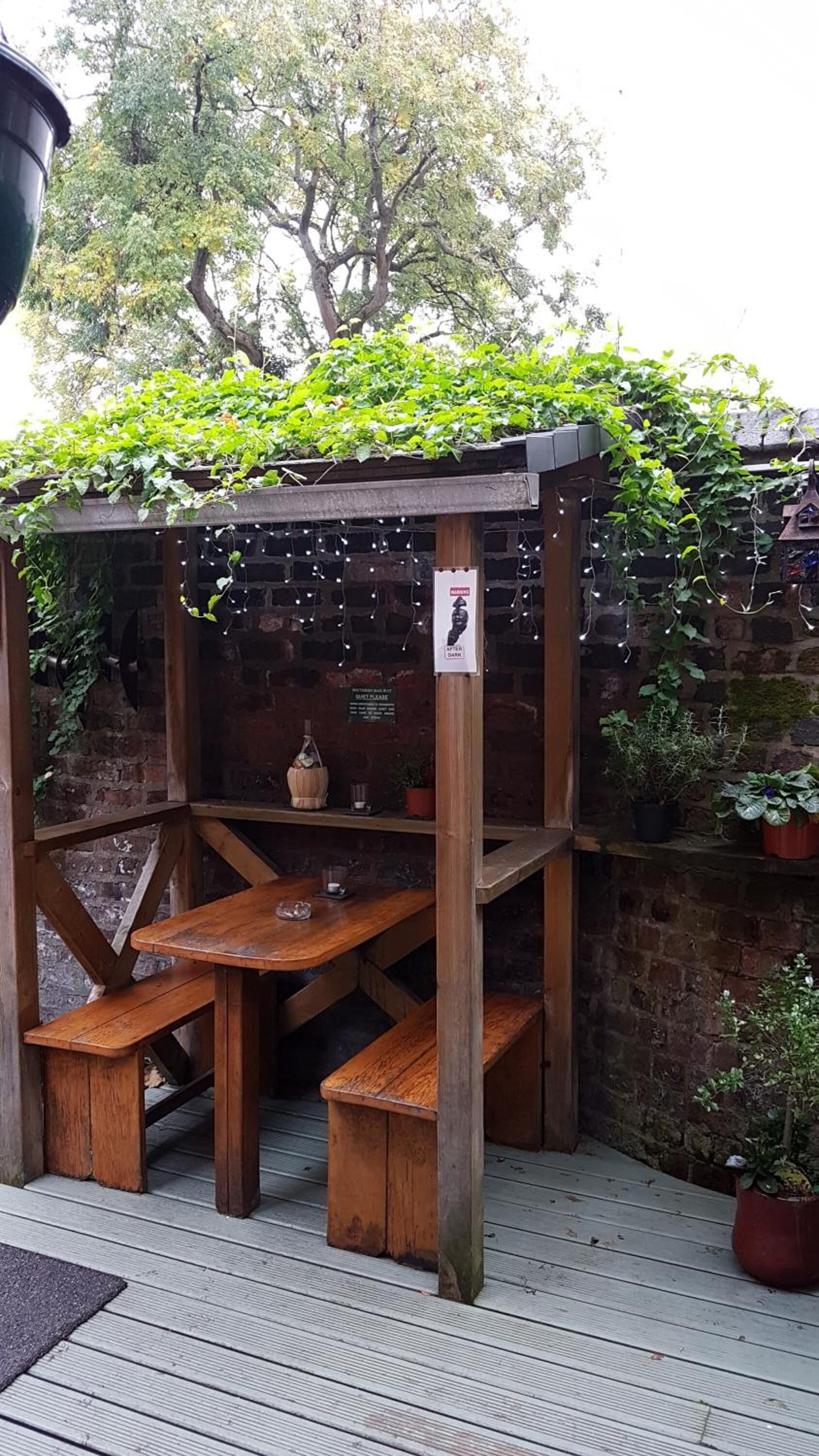 Foto - Embassie Backpackers