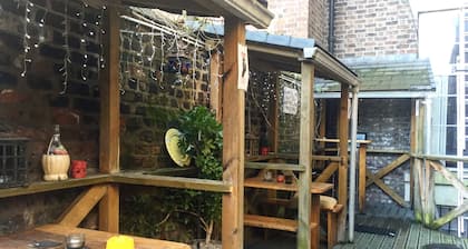 Embassie Backpackers Liverpool