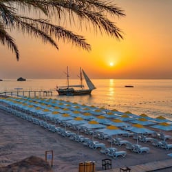 Private beach, sun-loungers, beach umbrellas, beach towels