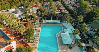Pirates Beach Club - All Inclusive
