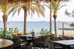 Beach bar